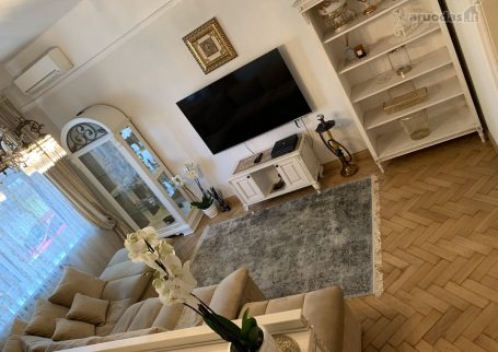 דירת 3 חדרים – הנסיכה הלבנה – מרכז קאונס